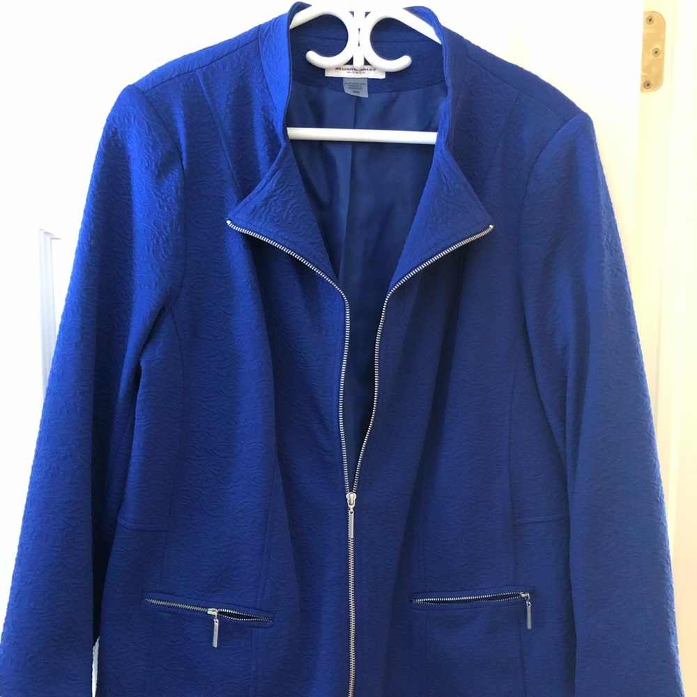 Zip up blazer